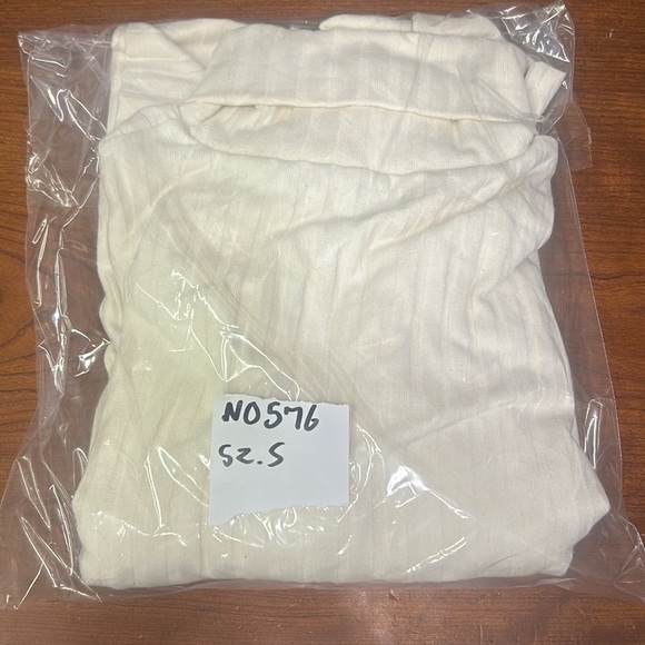 Madewell Relaxed Turtleneck Tee NO576 - Picture 5 of 5